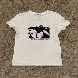 Olivia Rodrigo T-shirt size medium